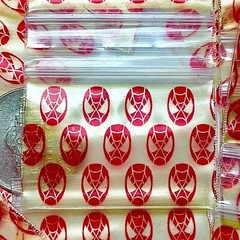 2 MIL 1510 BAGGIES ZIP DESIGN BAGS 1000PCS 1.5″ X 1″ CHOOSE DESIGN, READ DETAILS