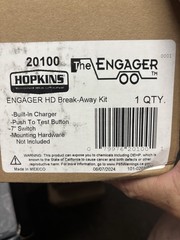 Hopkins 20100 Engager Break Away Kit with LED Battery Monitor