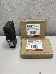 Lot of 2 SquareD/Homeline HOM115PCAFI Circuit Breaker 15A