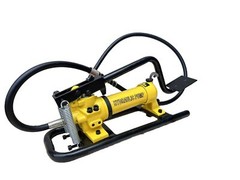 10000psi Manual Hydraulic Foot Pump W/ 6ft RubberHose 3/8” Quick Coupler