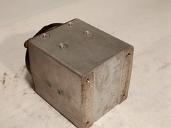 Bijur PJD-R central lubricating pump reservoir unit as shown in pictures