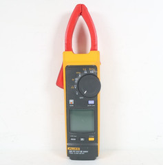 Fluke 393 FC True-RMS Clamp Meter CAT III 1500V w/ Test Leads & Accessories