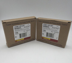 2 PCS Square D HOM115PCAFI 15 A Plug-On Neutral Arc-Fault Breakers NEW