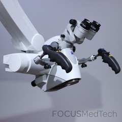 Carl Zeiss OPMI VARIO 700 Surgical Microscope with Foot Switch