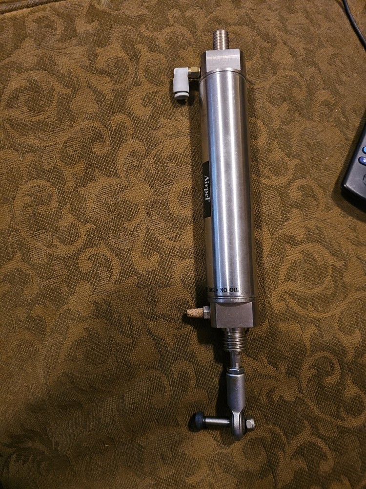 Airpel Pneumatic anti Cylinder Anti-Stiction M 24 D 100.0 U 0205Y Pressure 0.7