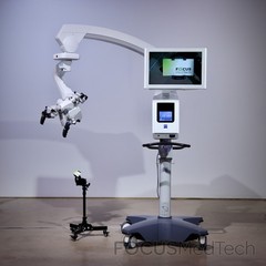Carl Zeiss OPMI VARIO 700 Surgical Microscope with Foot Switch