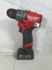 MILWAUKEE DRILL DRIVER COMBO (A1G008286)
