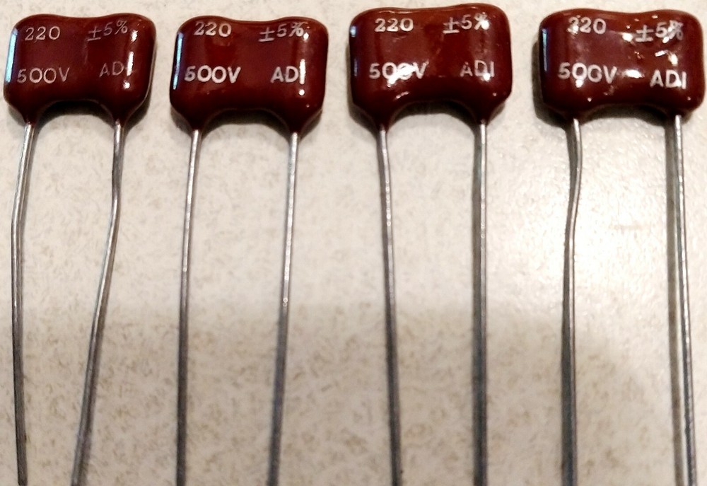 4 PCS VARIOUS Silver Mica Capacitors YOU CHOOSE THE VALUE #5 LOT
