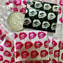 BaggiesSince1987 Design Zip Bags 1515 100PCS SWEETHEART in SILVER on PEARL GREEN