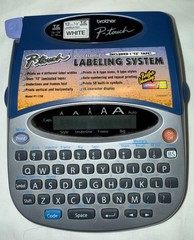 BROTHERS P-KTOUCH 1750 LABEL MAKER, BATTERY OR AC ADAPTER, WORKING