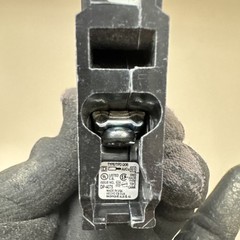 Square D QOB120 20Amp Circuit Breaker – 1Pole – 120/240V 10kA-NNB Freeship