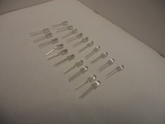 20Pcs Pack 5mm White LED Light Emitting Diodes Clear Color Bulb Focus Signal DIY