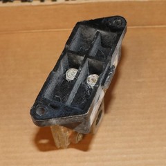 One Square D H-200-SN Series E1, 200 Amp, Service Ground Lug AS Shown