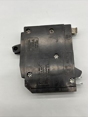 Square D QOT1515 15 Amp 2 Pole Twin Tandem Circuit Breaker (New Open Box)