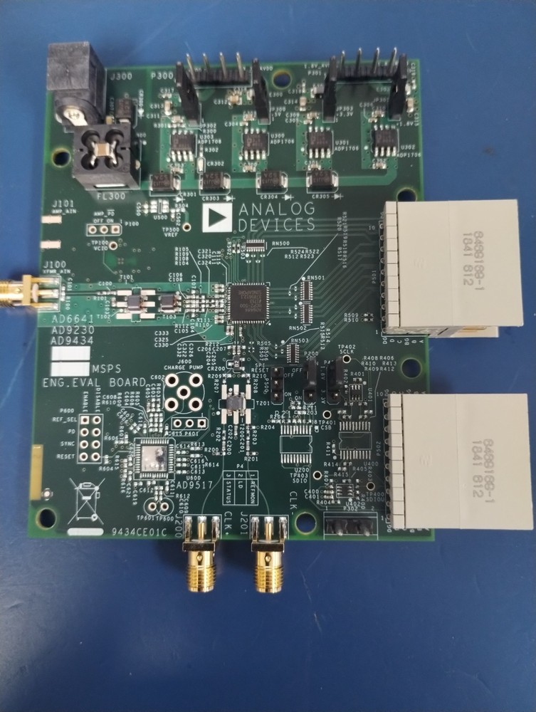 Analog Devices AD9484‑500EBZ ADC Development Platform for the AD9484