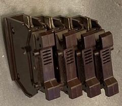 Wadsworth A120NI 20 Amp 1 Pole 1P Type A Plastic FOOT Breaker A120N A120