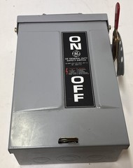 General Electric TGN3321R Non-Fusible Safety Switch 240VAC 30A 3P 3W NEMA 3R