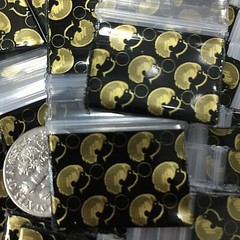 BaggiesSince1987 – 1034 Design Zip Bags 1000PCS Metallic 25 DSN MIX, READ DETAIL