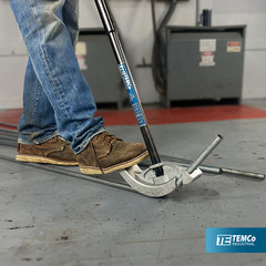 TEMCo 2 in 1 Conduit Bender – for 1/2″ & 3/4″ EMT