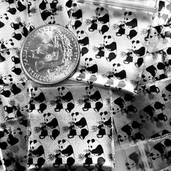 BaggiesSince1987 – 125125 Design Zip Bags 300PCS METALLIC 30DSN MIX, READ DETAIL