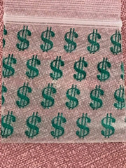 700 SMALL BAGGIES 1515 1.5″ X 1.5″ MINI RESEALABLE DESIGNER BAGS RED DICE