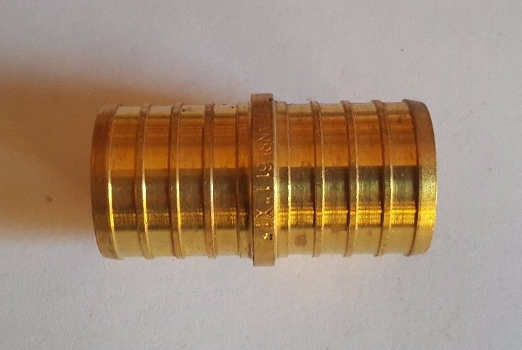 25 Pcs. XFITTING 1″ Pex Coupling – Lead Free One Inch Crimp Coupling 23-1-4=25