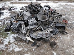 ALUMINUM INGOTS…….. 42+ lbs per box Casting alloy Near 356