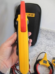 Fluke 377 FC true rms digital handheld clamp meter w/ iflex i2500-18 + bag+leads