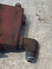 1967 International IH 444 Tractor Hydraulic Valve Block