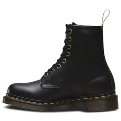 Dr. Martens Unisex-Adult 1460 Pascal 8 Eye Boot Fashion 12 Women/11 Men
