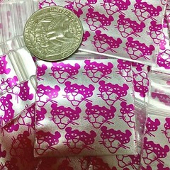 BaggiesSince1987 Design Zip Bags 1515 100PCS SWEETHEART in SILVER on PEARL GREEN
