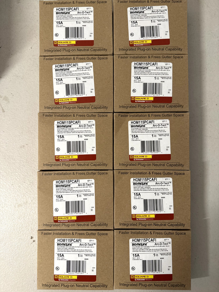 10 PCS HOM115PCAFI Square D Circuit Breaker 15A
