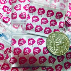2 MIL15125 1.5″ X 1.25″ ZipSeal BAGS COLOR/900 + DESIGN/100=1000PCS, 👀Details🔽
