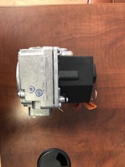 3/4″ 36H Two-Stage Gas Valve, Reducer Bushings (Two 3/4-inch to 1/2-inch), 24V,