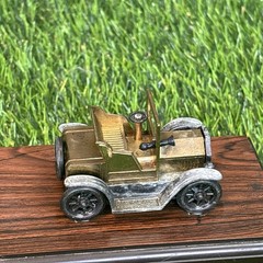 Vintage Metal Antique Car Business Card Holder Desk Decor Wood Base Hong Kong
