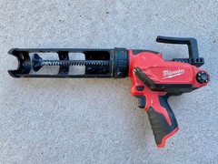 Milwaukee M12 cordless 10 oz. Adhesive and Caulk Gun (Tool-Only) 2441-20