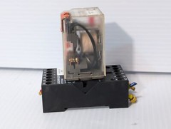 Schrack MT3330C4 relay, 24VDC with Schrack MT78740 relay base as shown