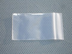 100 Count Uline 2 Mil. 2″ X 3″ Resealable Clear Poly Plastic Bag, PN S-1291