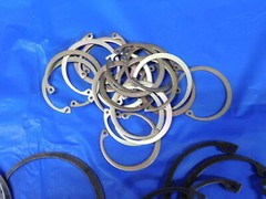 LOT OF NEW ? STEEL INTERNAL RETAINING RINGS VARIOUS SIZES SOME ZINC COATED