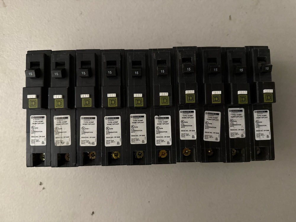 USED 10 PCS HOM115PCAFI HOM115PCAFIC Square D Circuit Breaker 15A