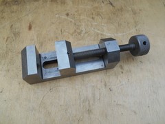 Machinist vise 1 15/16″ jaws, 6 1/4″OAL, 1 7/8″H