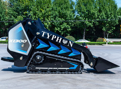 3040lbs TYPHON STOMP X1300 25HP Kubota D1105 EPA Diesel Mini Skid Steer Loader