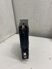 Lot of 4 SquareD/Homeline HOM115PCAFI Circuit Breaker 15A