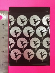 BaggiesSince1987 – 3040 3″ X 4″ Zip Seal 5 DESIGN MIXED Opaque Bags Silver Print