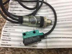 1PCS NEW Pepperl+Fuchs ML6-8-H-120-RT/59/65a/95/136 Photoelectric switch