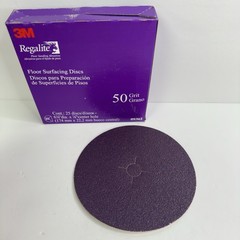 3M Regalite Floor Surfacing Discs 09302, 6 7/8 in x 7/8 in, 50 Grit – 25 Discs