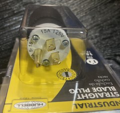 4 Pack 15A 125V NEMA 5-15P STRAIGHT BLADE PLUG Industrial Grade
