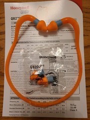 Honeywell HOWARD LEIGHT QB2HYG Headband Earplug with replacement QB200HYG pods.