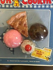 1987 NEW HONG KONG ● REALISTIC FAKE FAUX FUN FOOD● 4pc PIE ICE CREAM WHIP CREAM